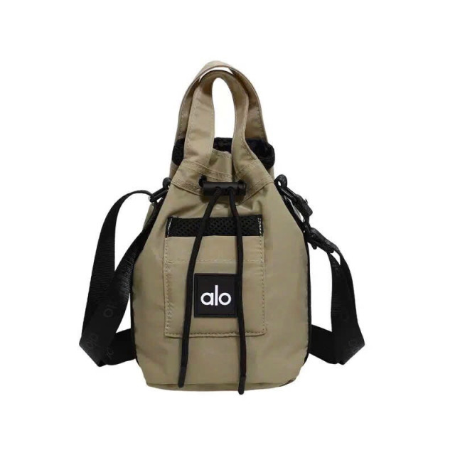 Alo Yoga Mini Bag  尼龍水桶包