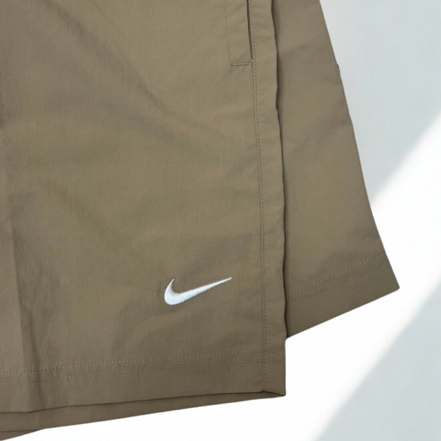 NIKE DRI-FIT電繡LOGO運動短褲