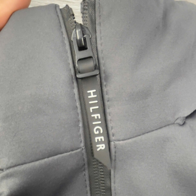 TOMMY HILFIGER 防風鋪棉隱藏帽外套