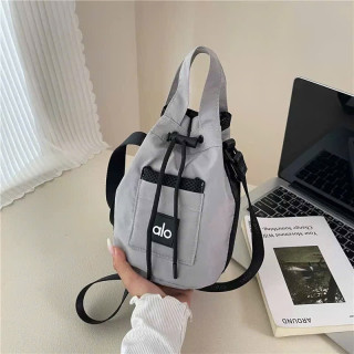 Alo Yoga Mini Bag  尼龍水桶包
