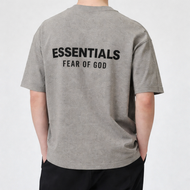 Fear of God Essentials 經典短T