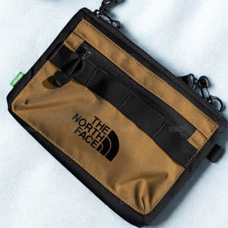 The North Face 北臉小側背包  日韓限定