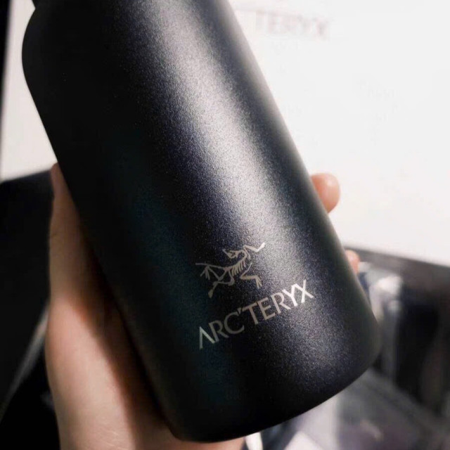 Arc'teryx 始祖鳥 不鏽鋼保溫瓶