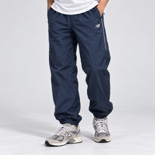 NEW BALANCE NB 經典運動休閒束口長褲 反光標設計