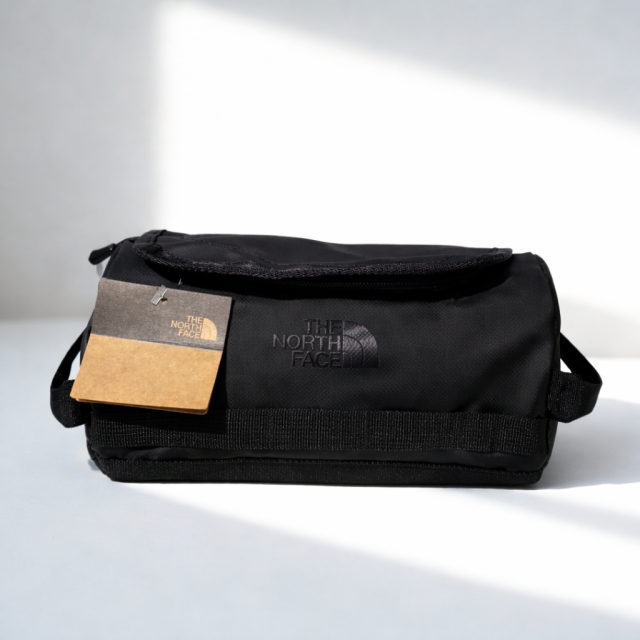 The North Face Base Camp Bag 小型旅行盥洗包