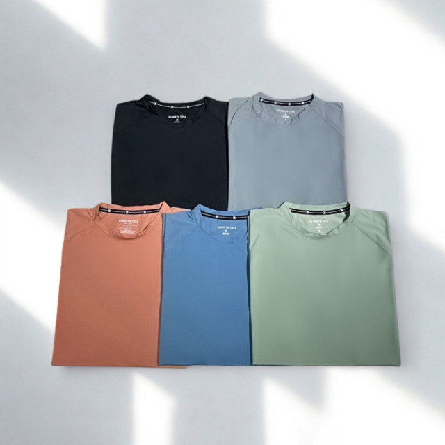 KENNETH COLE 機能排汗短T