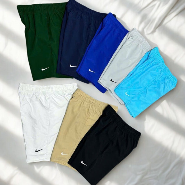 NIKE DRI-FIT電繡LOGO運動短褲